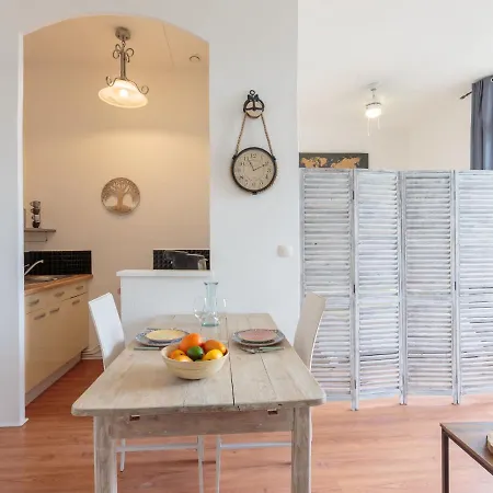 Apartment Thais By Interhome