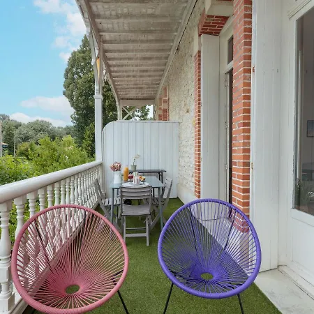 Thais By Interhome *